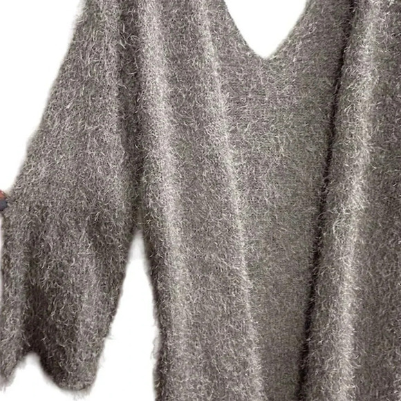 Pol Women's Fuzzy Knit Open Back Cardigan Sweater Gray Size M - Picture 4 of 16